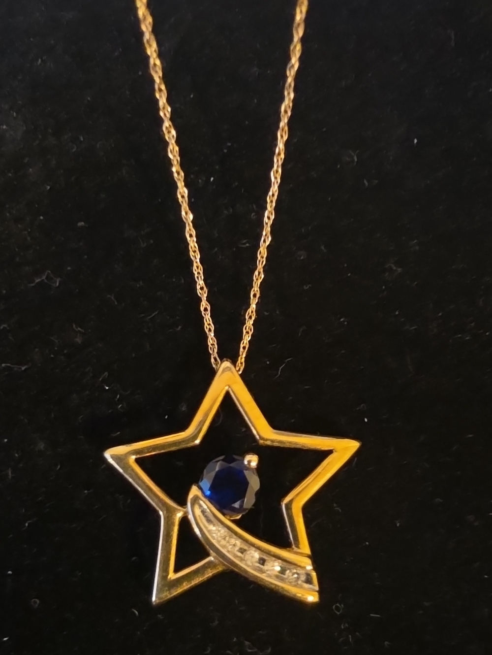 Kay Jewelers Gold Star Pendant Necklace with Blue Stone